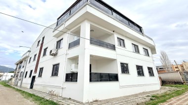 ▶ ▶AKÇAY KÖRFEZDEN ZEYTİNLİDE ÖN CEPHE SIFIR SATILIK 2+1 DAİRE