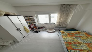 Denize Yürüme Mesafesinde 2+1 Satılık Daire! 