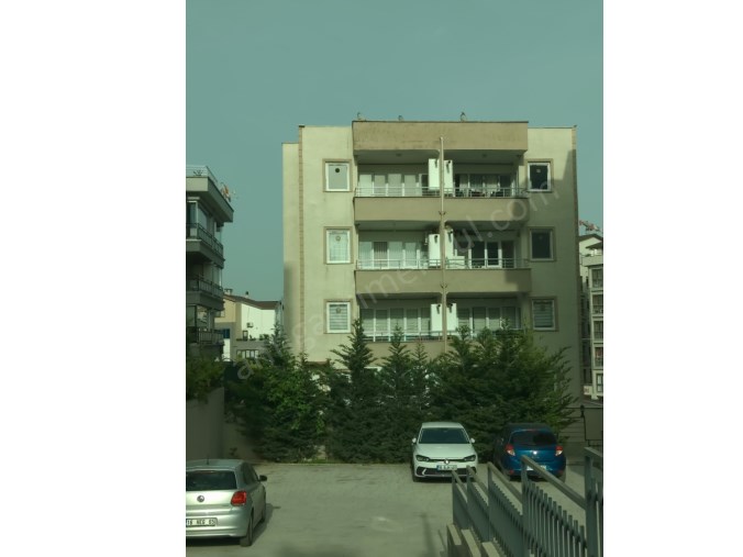 GÖRÜKLE DUMLUPINARDA SALON MUTFAK AYRI SATILIK 2+1 DAİRE