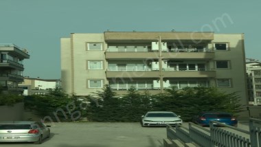 GÖRÜKLE DUMLUPINARDA SALON MUTFAK AYRI SATILIK 2+1 DAİRE