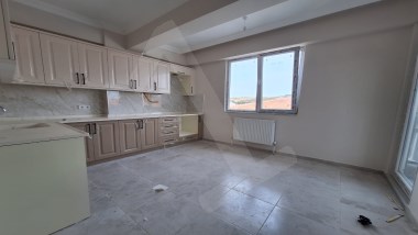 CAMİKEBİR MAH YENİ BİNADA 4.KAT 90M2 SATILIK DAİRE