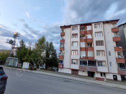 TURHAL MERKEZ MİMARSİNAN  MAH 135 M2 KAT 3 KİRALIK LÜKS DAİRE