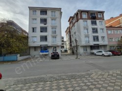 TURHAL MERKEZ CUMHURİYET MAH. CENGİZ TOPEK İLKOKUL YANI KAT: 5 KİRALIK DAİRE