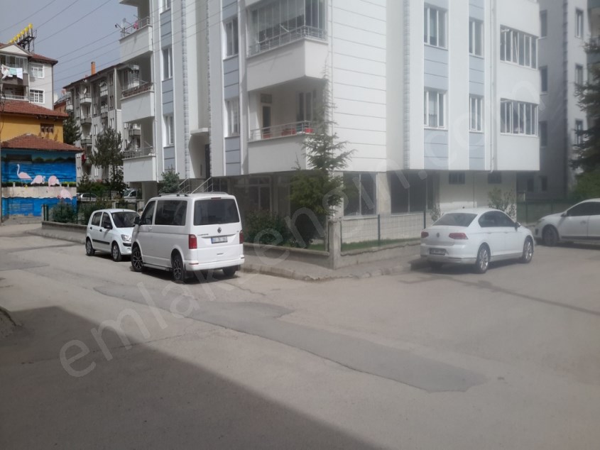 TURHAL CUMHURİYET MH  CAN EKMEK YAKINI 55 M2 SATILIK DÜKKAN