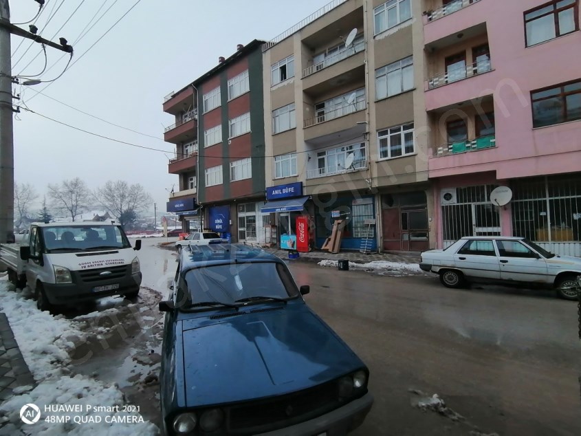 TURHAL MERKEZ  TOKAT YOLU ÜZERİ 35 M2 SATILIK DÜKKAN