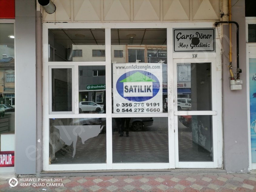 TURHAL MERKEZ ANA CADDE CARSI İÇİ 40 M2  SATILIK DÜKKAN