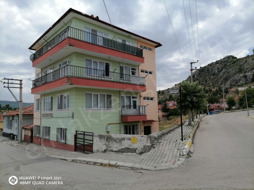TURHAL MERKEZ NURKAVAK MAH 135 W2 3+1 KAT 2 KİRALIK LÜKS DAİRE