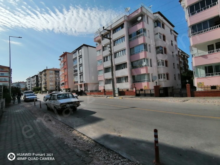 TURHAL MERKEZ CUMHURİYET MAH 185 M2 4+1 KAT 5 SATILIK LÜKS DAİRE