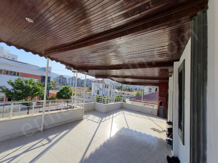 TURHAL MERKEZ  KYK YURT YANI 480 M2 2 KATLI  BAHCELİ   MÜSTAKİL LÜKS DÜBLEKS SATILIK