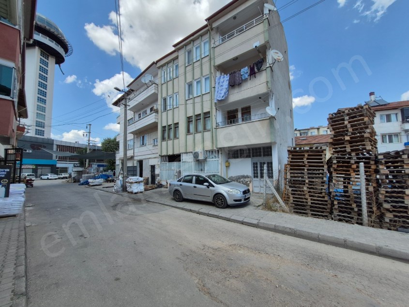 TURHAL MERKEZ  CARSI İÇİ KULE YANI 135 M2 KAT 1  3+1 SATILIK LÜKS DAİRE