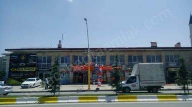 Toki Ticaret ve İş Merkezinde Satılık Dükkan