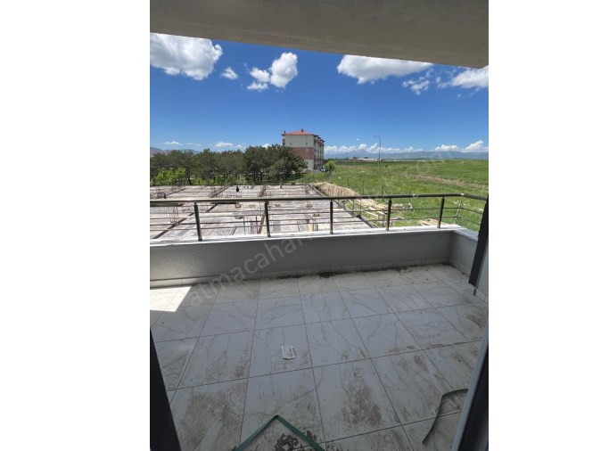 Batı Kentte Satılık Ara Kat 3+1 Sıfır Fırsat Daire