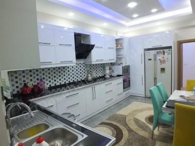 Yeni Devlet Hastahanesinin Yanında Kiralı Süper Lüks 3+1 Ara Kat Daire