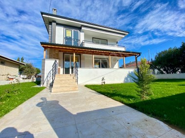 Denizatı Emlaktan 6.Cadde Üzeri Güney Cephe Kupon Arsa