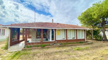 DENİZATI SİTESİNDE 3.CD 297m ARSA İÇİNDE 2+1 EŞYALI TAM MÜSTAKİL