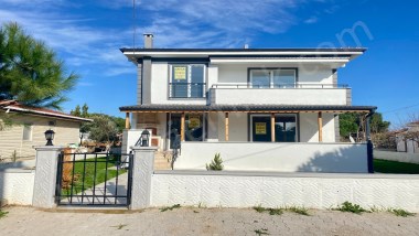 DENİZATI SİTESİ 2024 YAPIMI 4+1 175M2 SIFIR İSKANLI VİLLA 