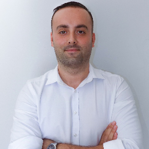 Uğur USTA